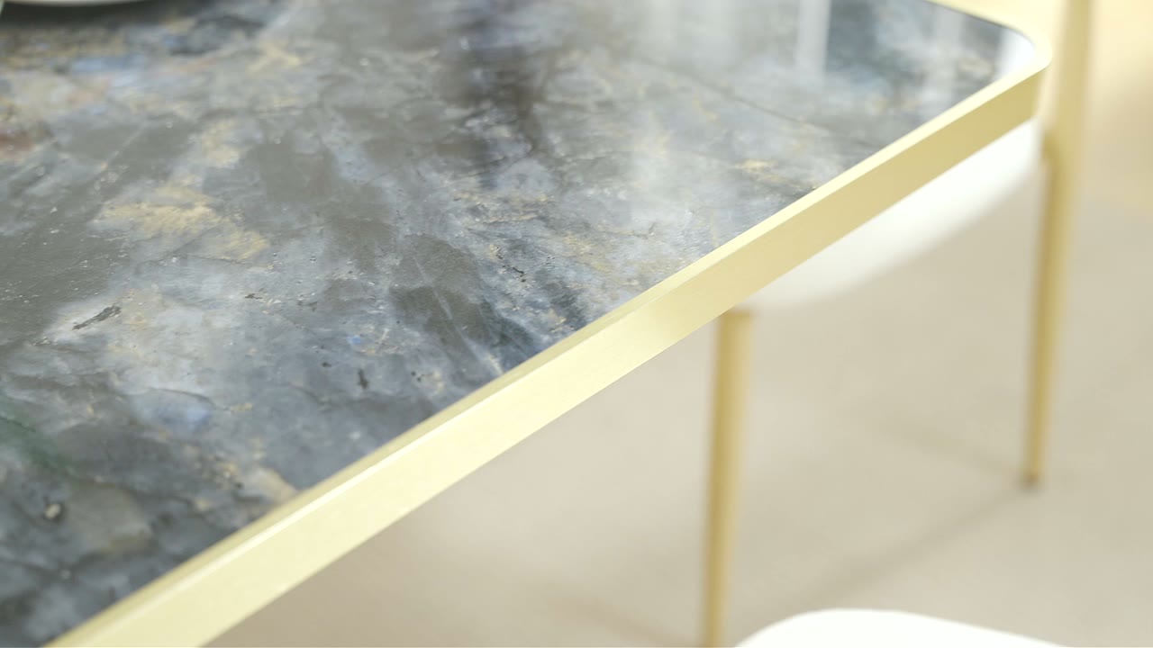 Poster frame for the Sapphire square table film