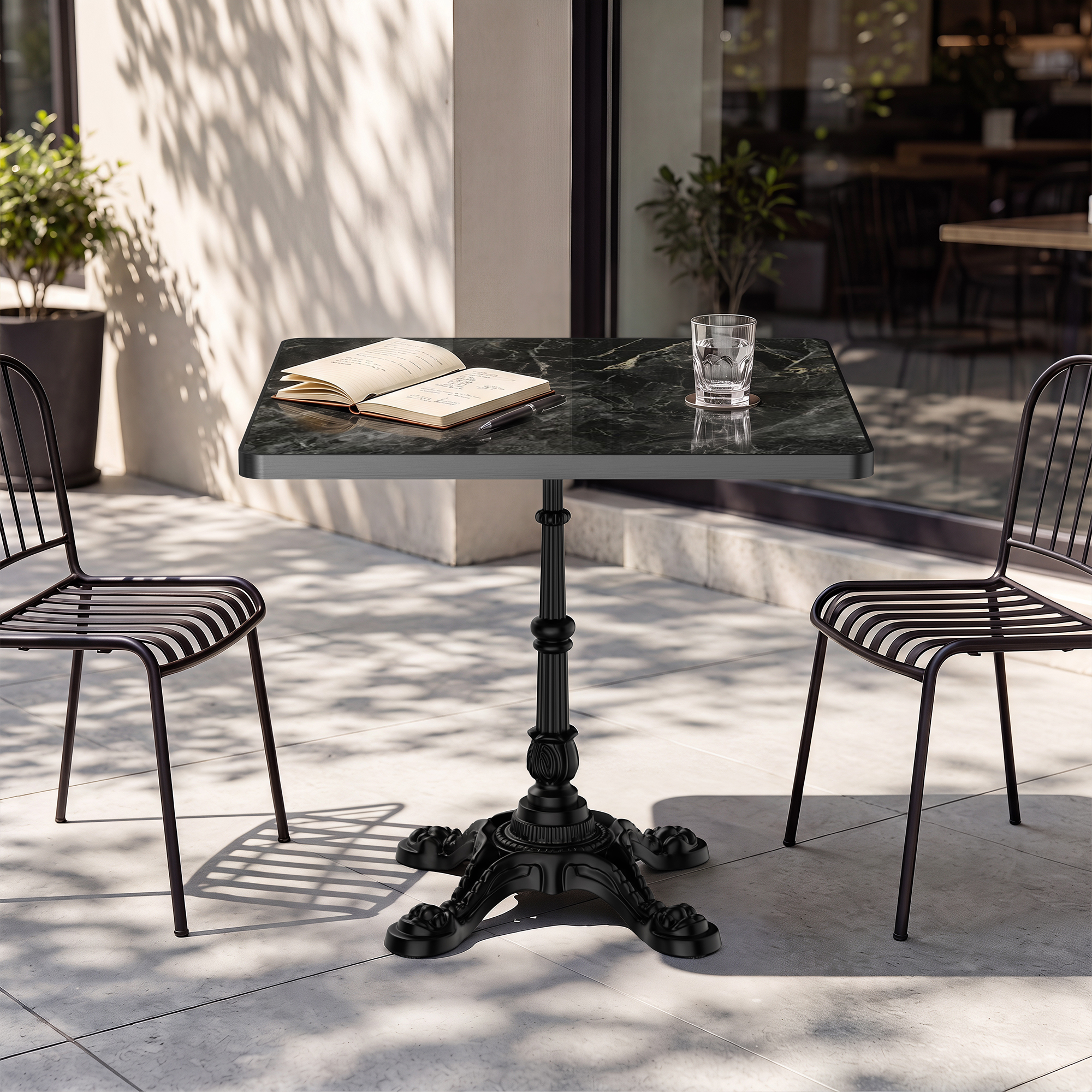 Outdoor table — scene