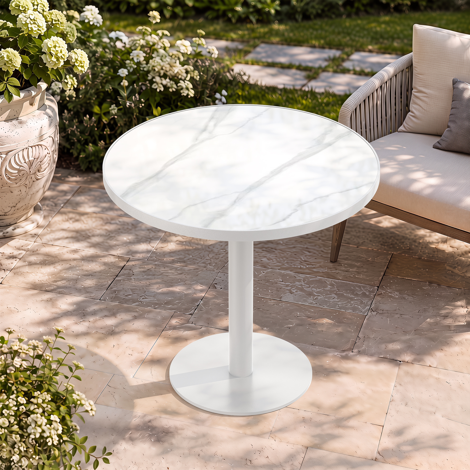 Round table — scene